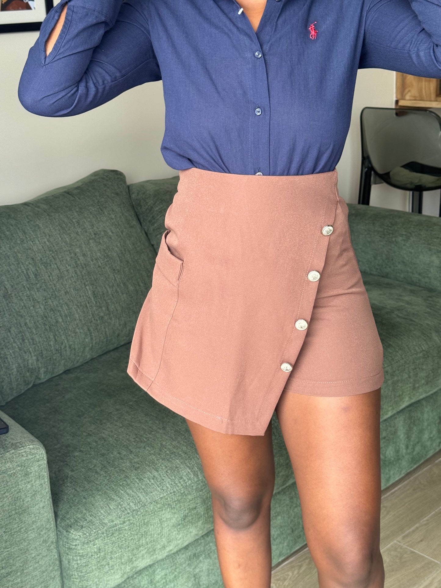 Silver-buttoned Cargo Skorts