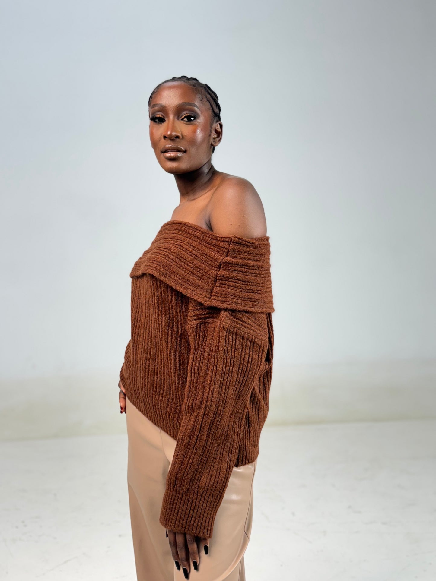 Offshoulder Sweater