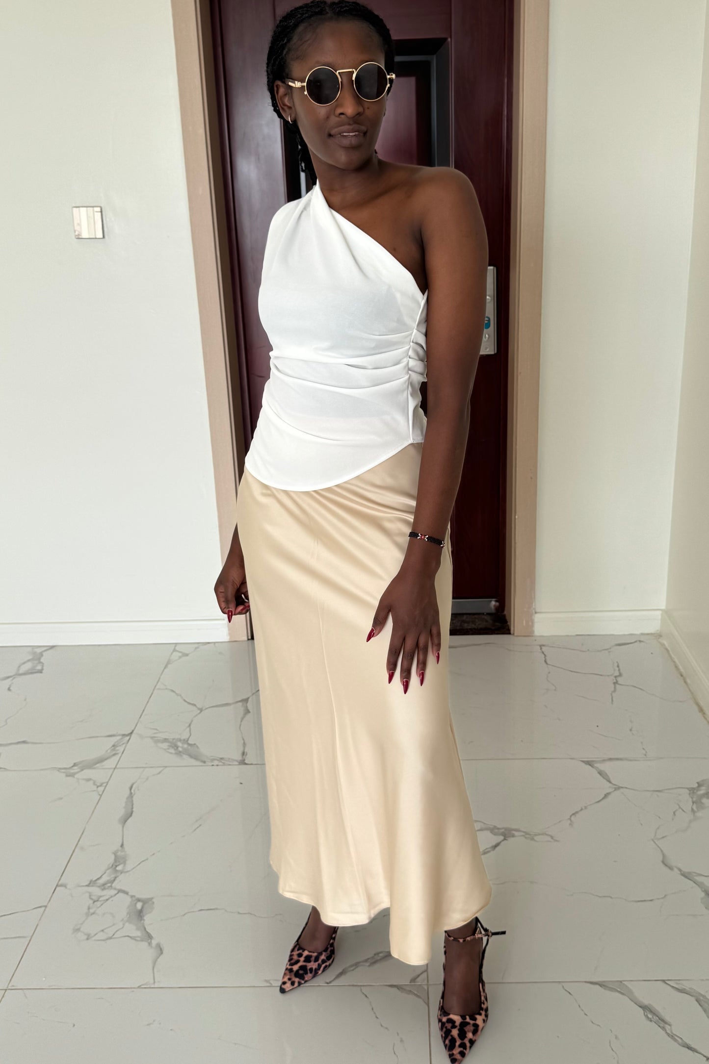 One-Shoulder Asymetrical Sleeveless Top