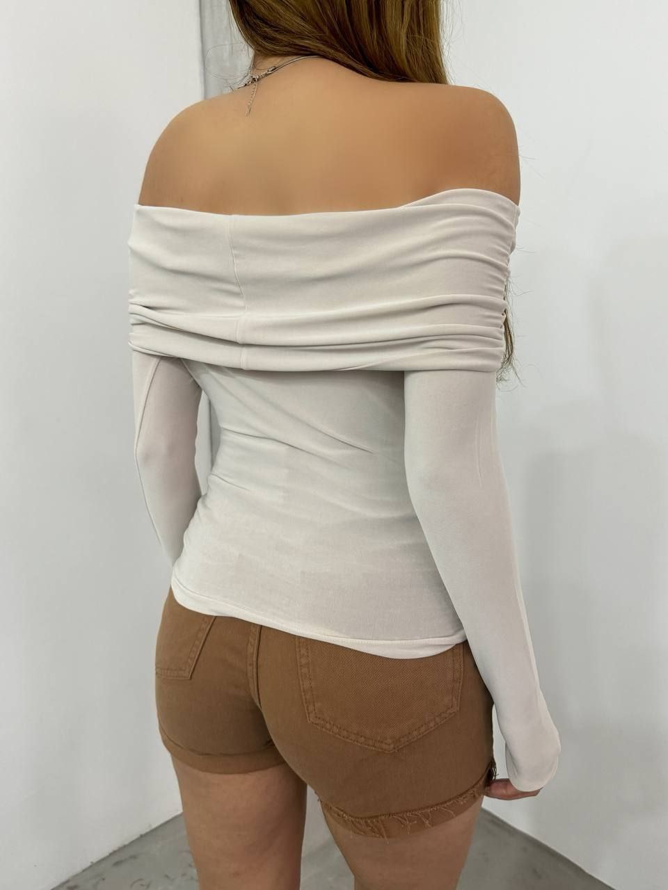 Off-shoulder Long Sleeved Top